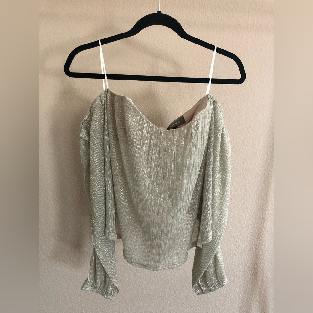 4SI3NNA Strapless Shimmery Gold Top
